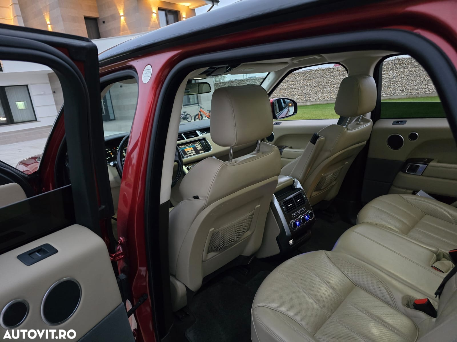 Land Rover Range Rover Sport - 13