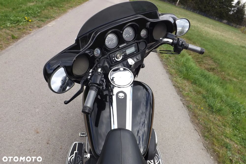 Harley-Davidson FLH Electra Glide - 19