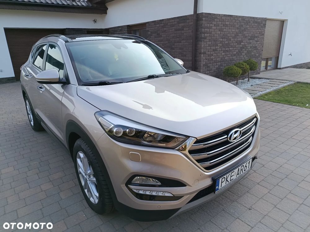 Hyundai Tucson 2.0 CRDI BlueDrive Style 2WD - 1