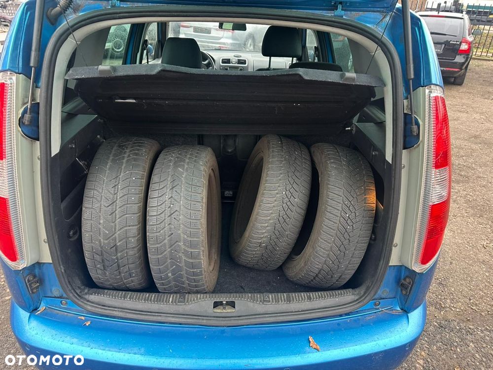 Skoda Roomster 1.6 16V - 10