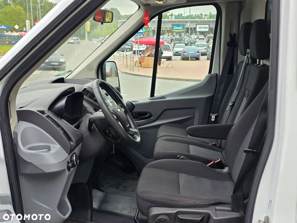Ford Transit - 11