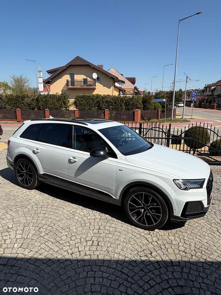 Audi Q7 ver-50-tdi-mhev-quattro-s-line-tiptr - 1