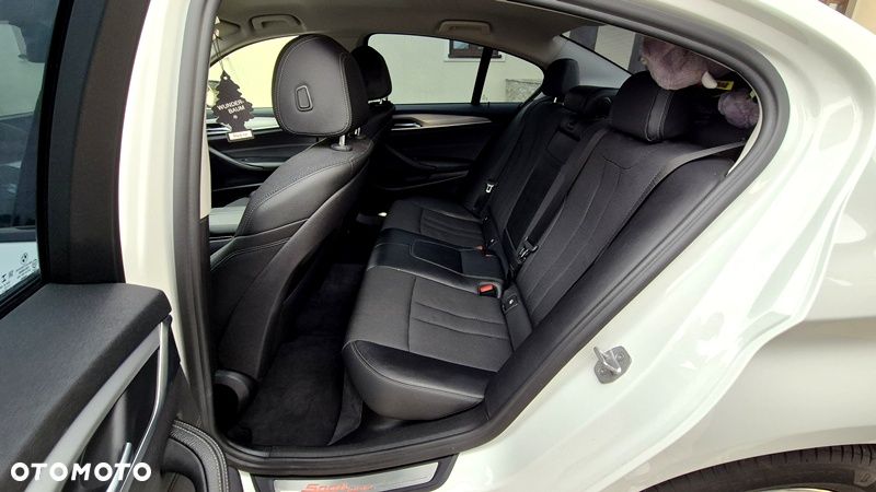 BMW Seria 5 520d Efficient Dynamics Sport Line sport - 29