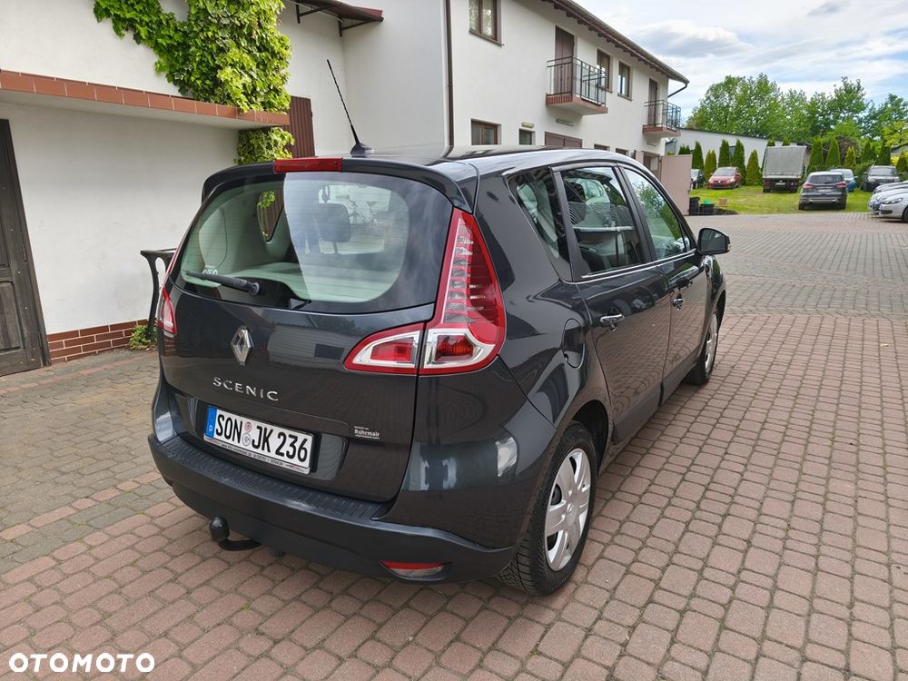 Renault Scenic 1.6 16V 110 TomTom Edition - 11