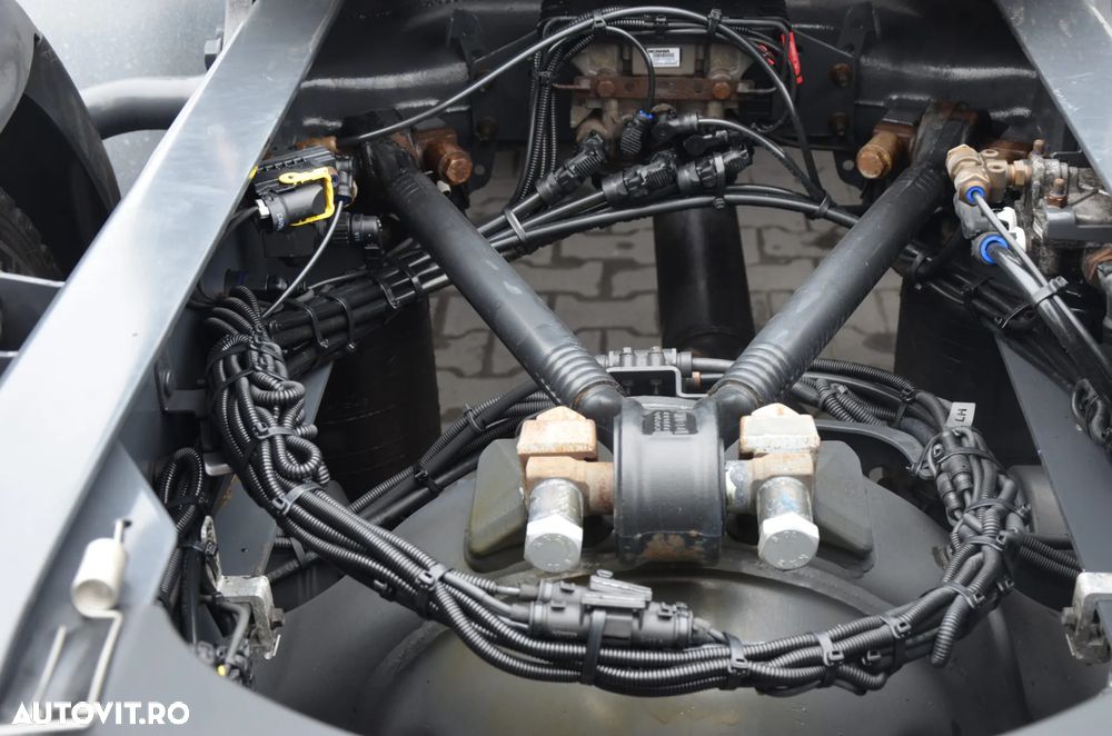 Scania R 580 / V8 / 4 PODUSZKI / KLIMA P. / NAVI /FULL LED / ACC / 7410 - 11