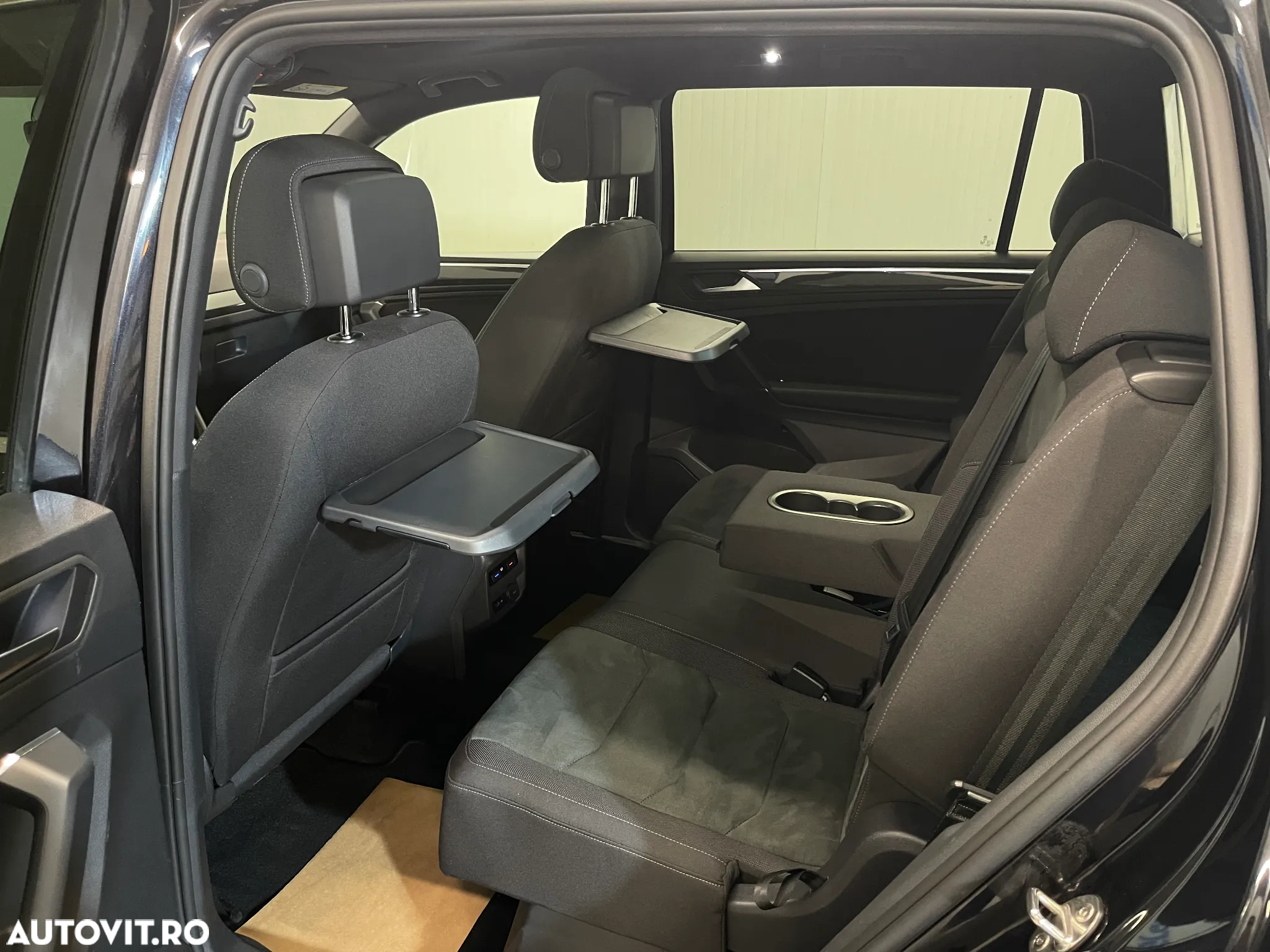 Volkswagen Tiguan Allspace 2.0 TDI DSG R-Line - 12