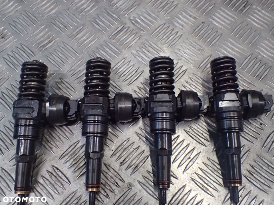 WTRYSKIWACZ VW 1,9 TDI BXE 038130073AG RADOM - 5