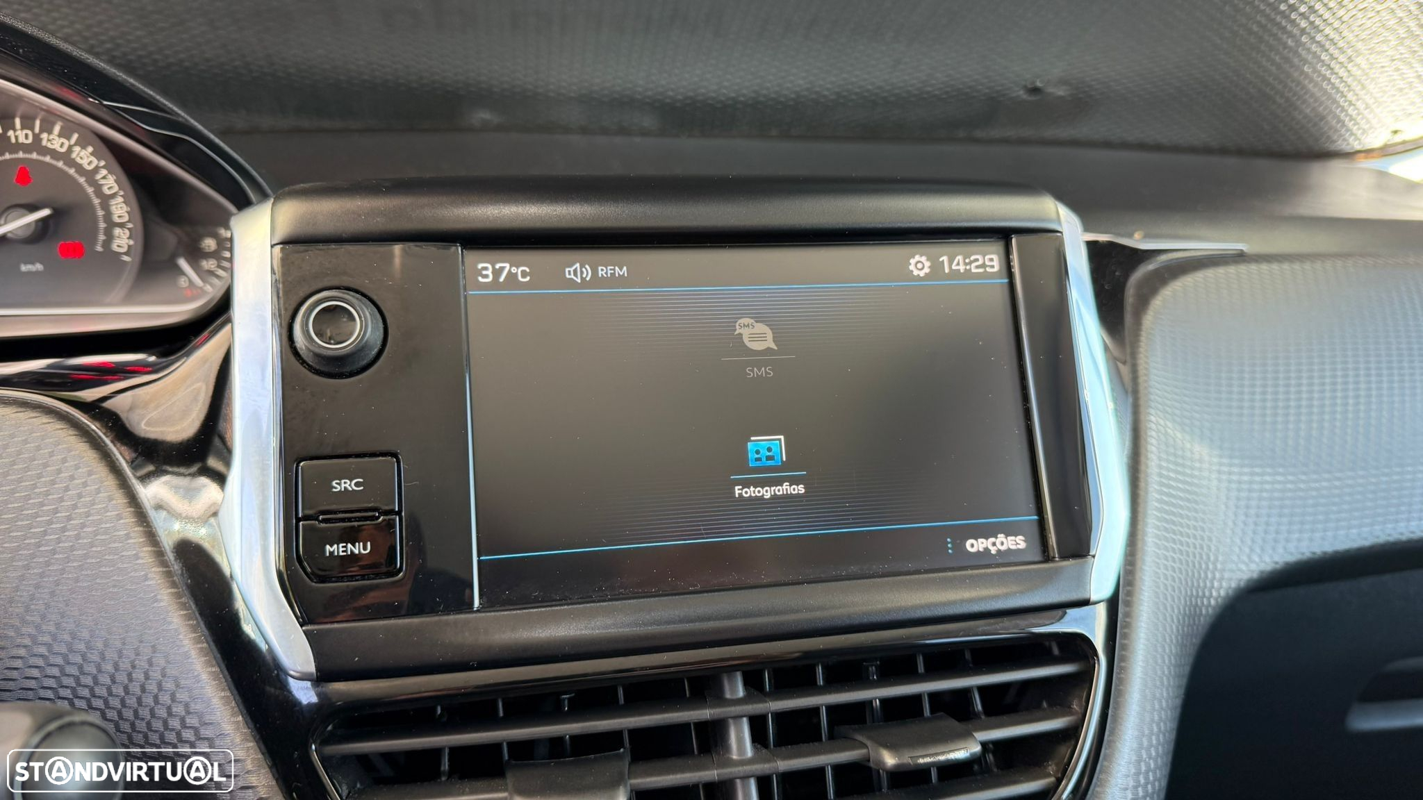 Peugeot 2008 1.2 PureTech Style - 37