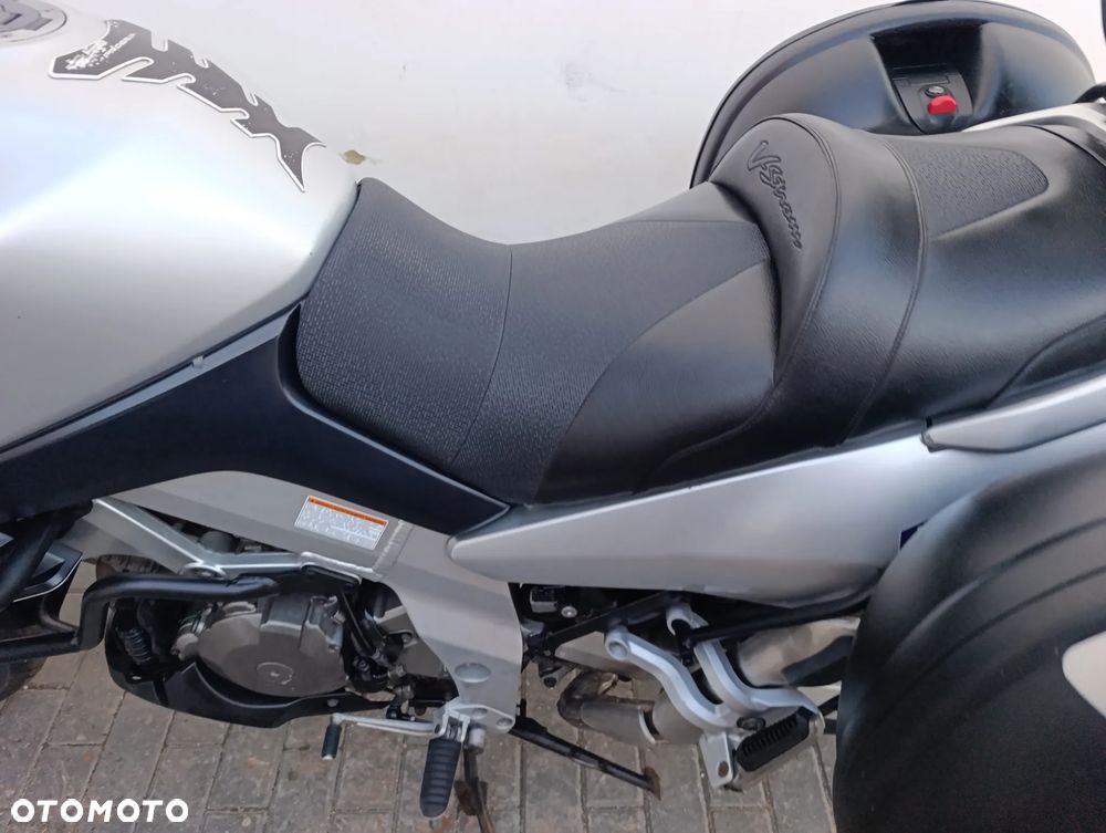 Suzuki V-STROM - 15