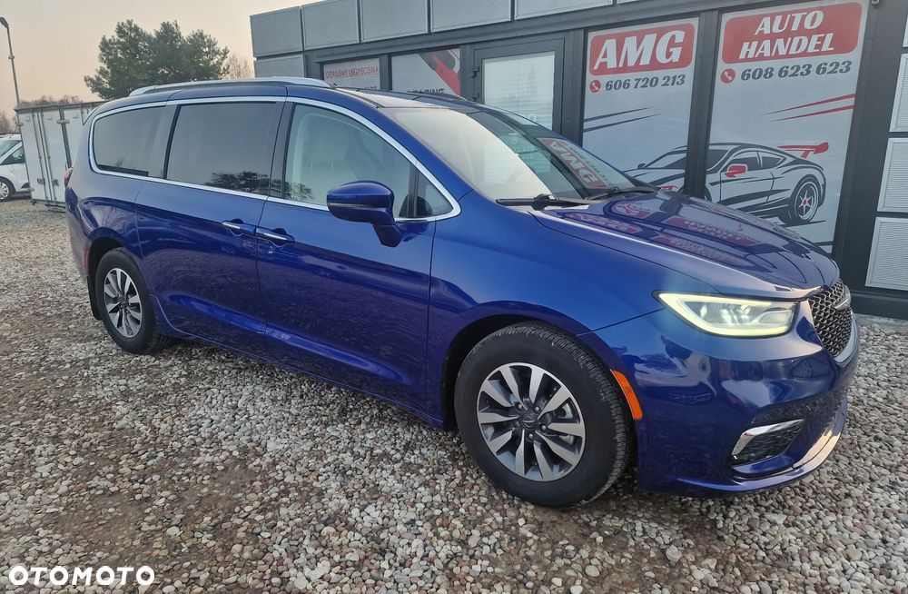 Chrysler Pacifica - 5