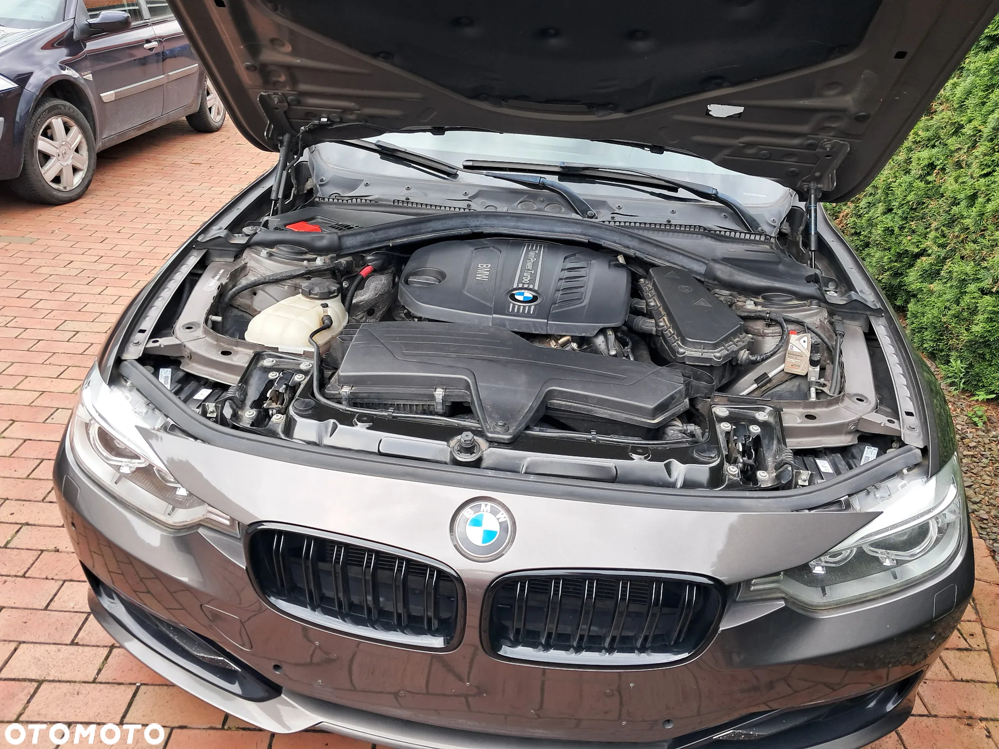 BMW Seria 3 318d Touring Modern Line - 13