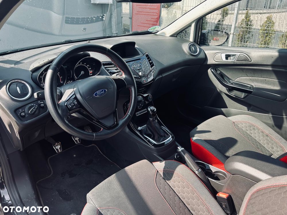 Ford Fiesta - 9