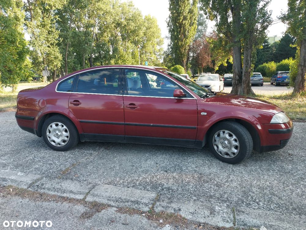 Volkswagen Passat 1.9 TDI Comfortline - 3
