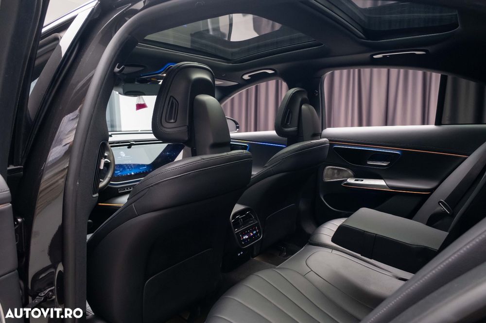 Mercedes-Benz E - 12