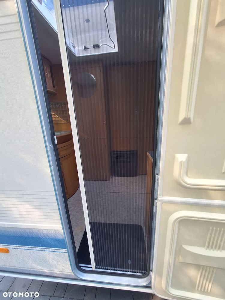 Adria Unica 391 - 23