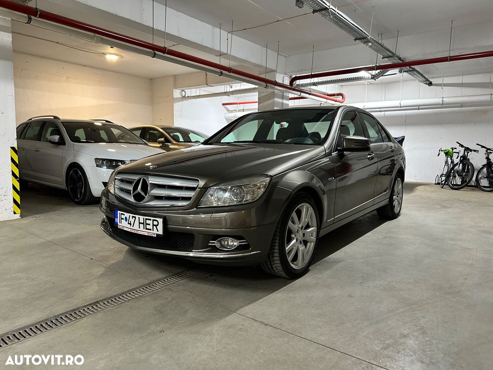 Mercedes-Benz C 220 CDI DPF Automatik BlueEFFICIENCY Avantgarde - 2