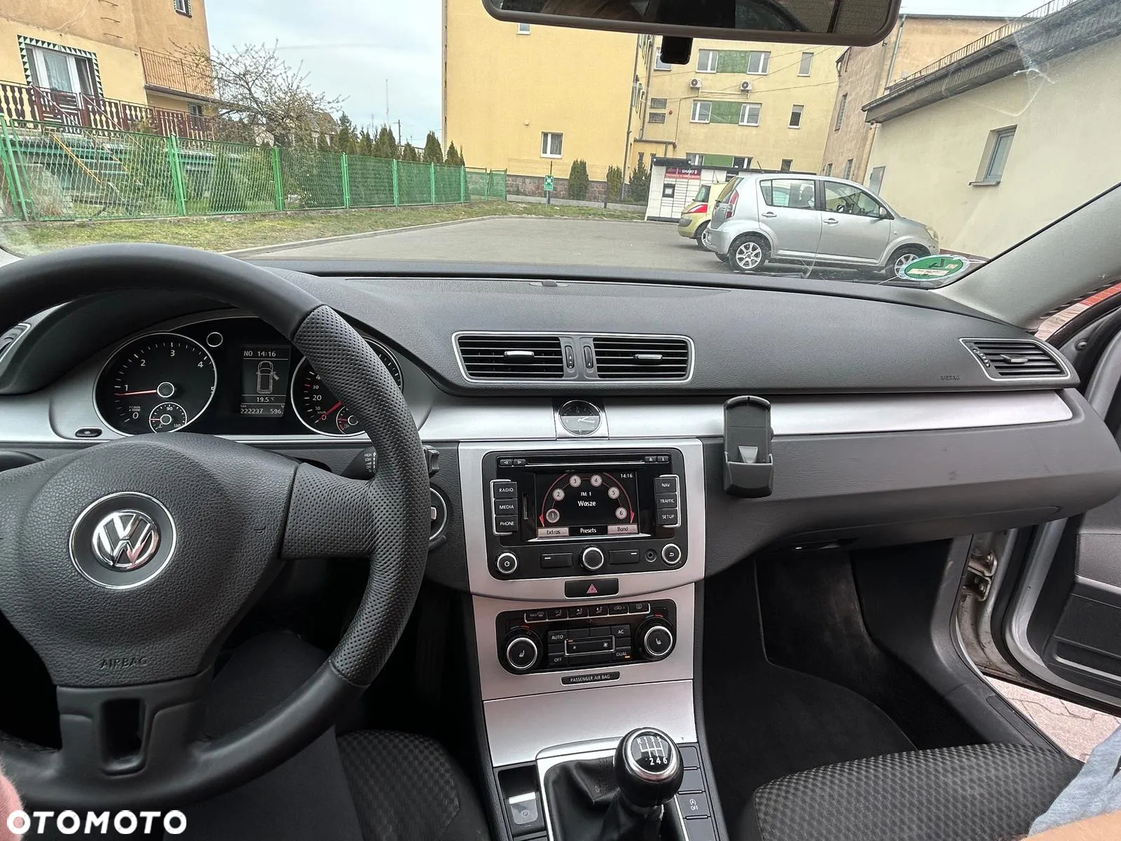 Volkswagen Passat - 9