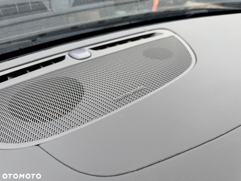 Volvo V60 T6 AWD Recharge Geartronic RDesign - 19