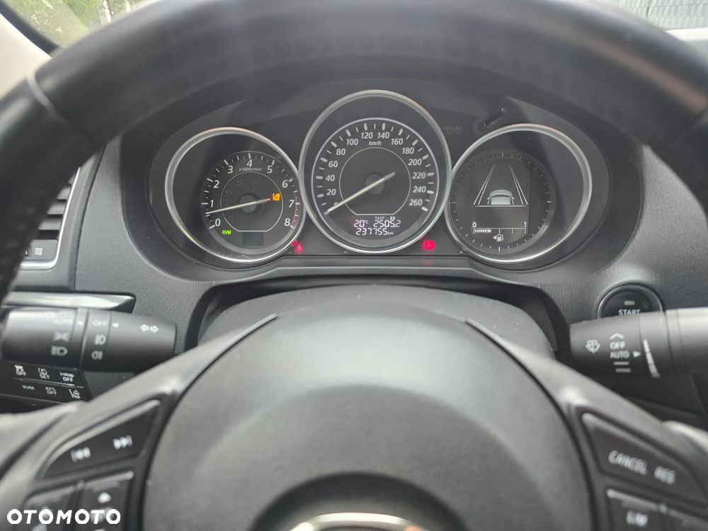 Mazda 6 - 8