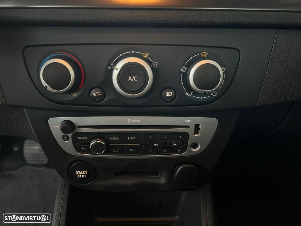 Renault Mégane 1.5 dCi Limited - 13