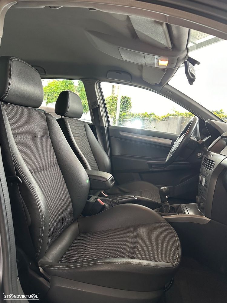 Opel Astra Caravan 1.7 CDTi Cosmo M6 - 22