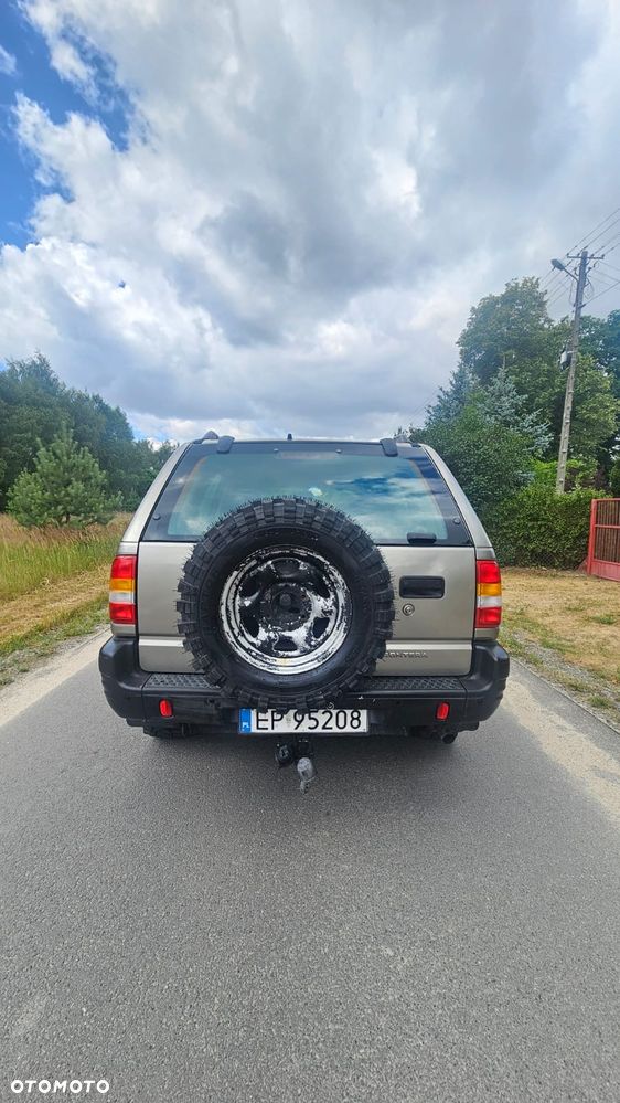 Opel Frontera 2.4 - 8