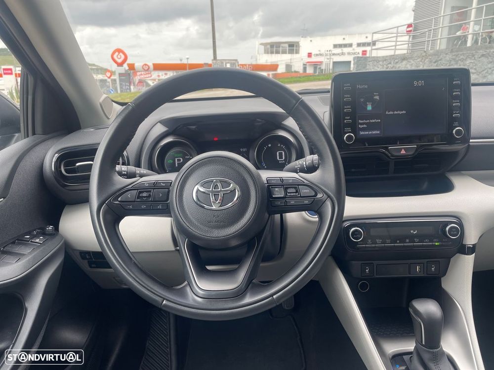 Toyota Yaris — fotografia 9
