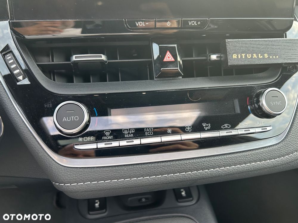 Toyota Corolla 2.0 Hybrid GR Sport - 32