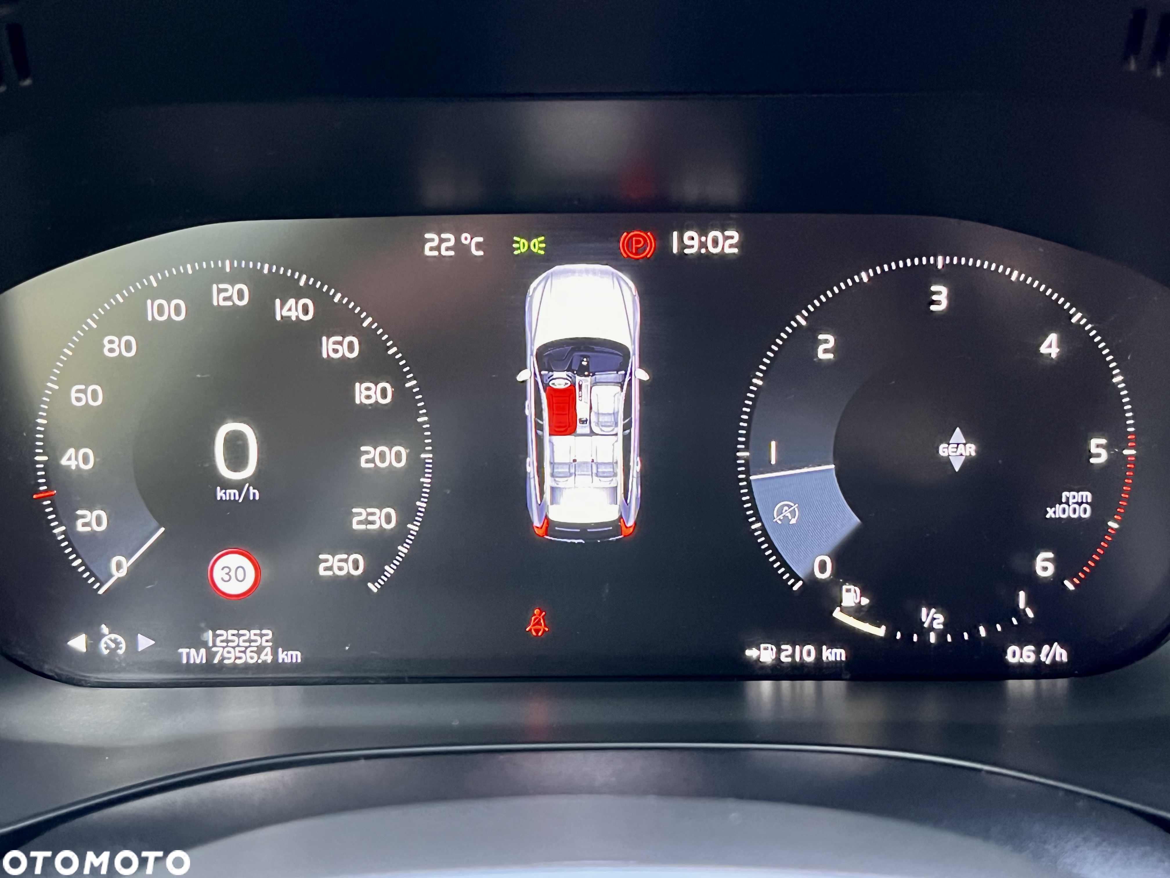 Volvo XC 60 D3 Momentum Pro - 38