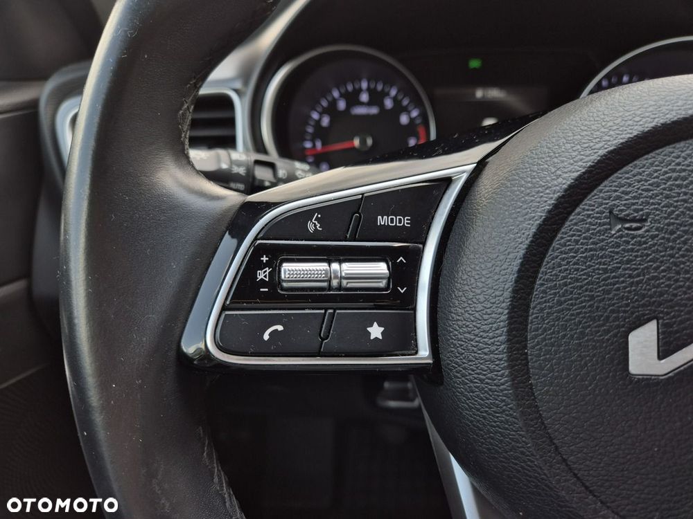 Kia Ceed 1.5 T-GDI M - 21