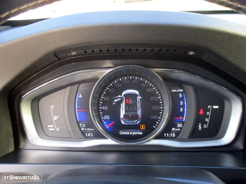 Volvo V60 2.0 D4 R-Design Summum Geartronic - 25