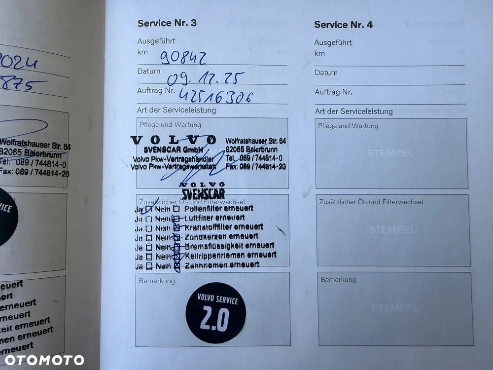 Volvo XC 60 B4 D AWD Plus Dark - 38