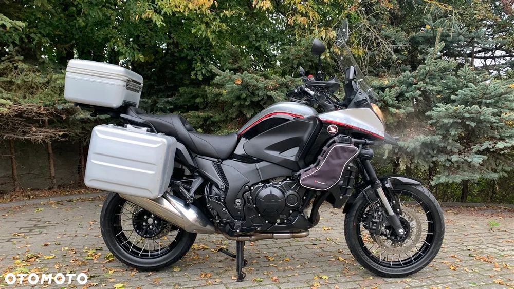 Honda VFR - 2