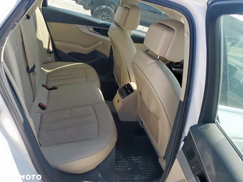 Audi A4 Limousine - 11