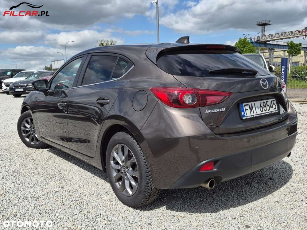 Mazda 3 - 4