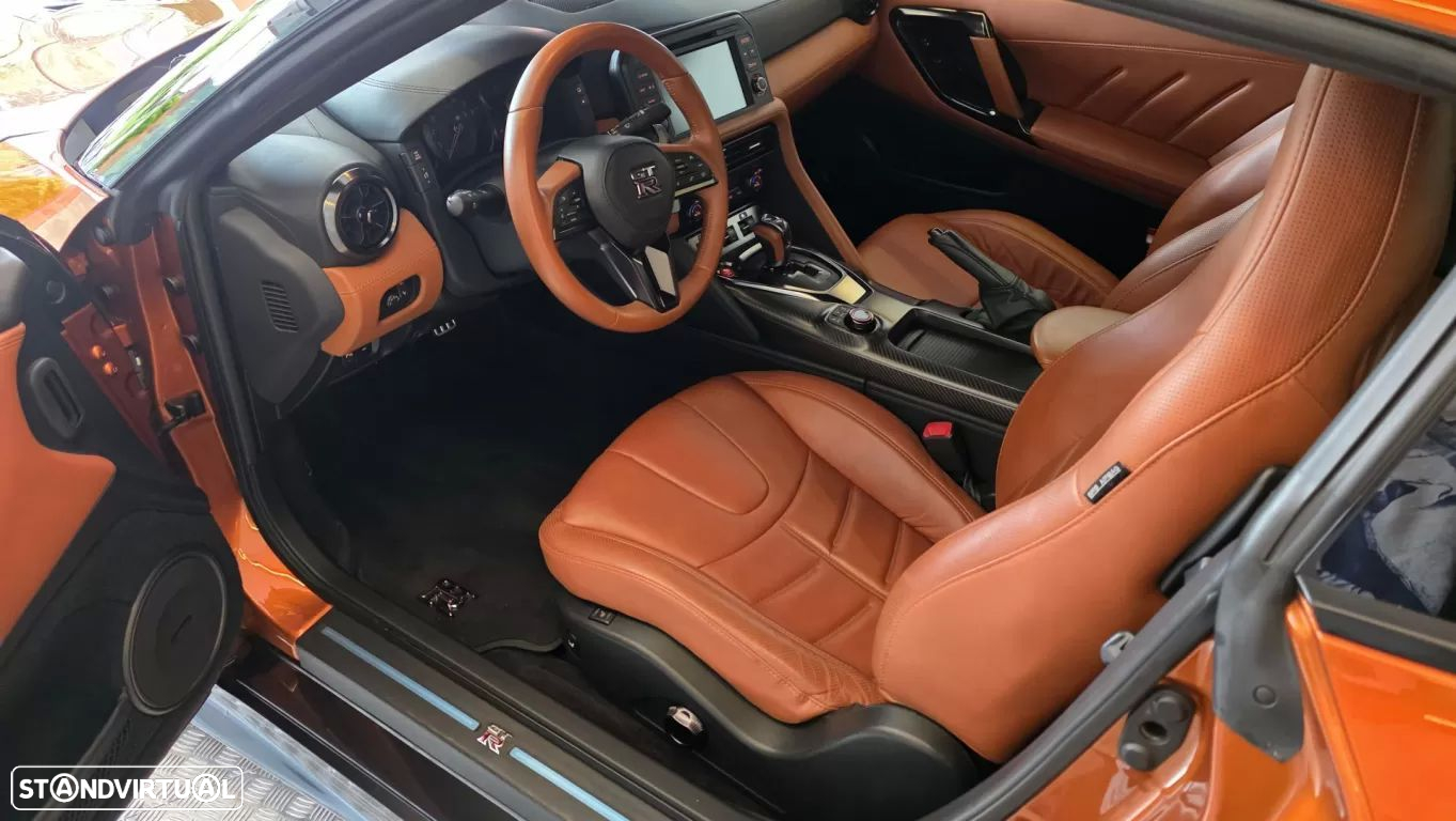 Nissan GT-R Prestige Edition - 6