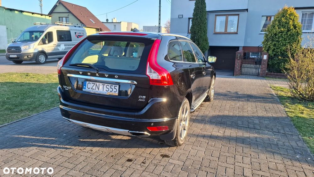 Volvo XC 60 D5 AWD Momentum - 13