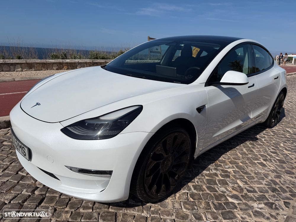 Tesla Model 3 Long Range AWD Dual Motor Performance - 4