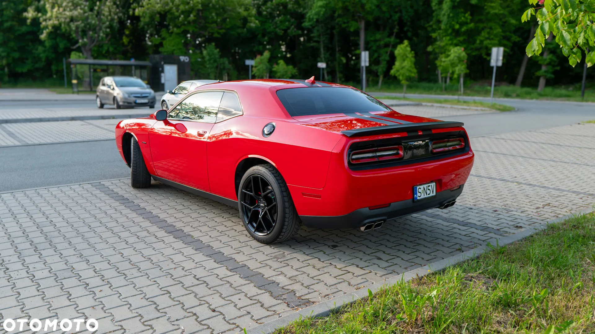 Dodge Challenger - 5