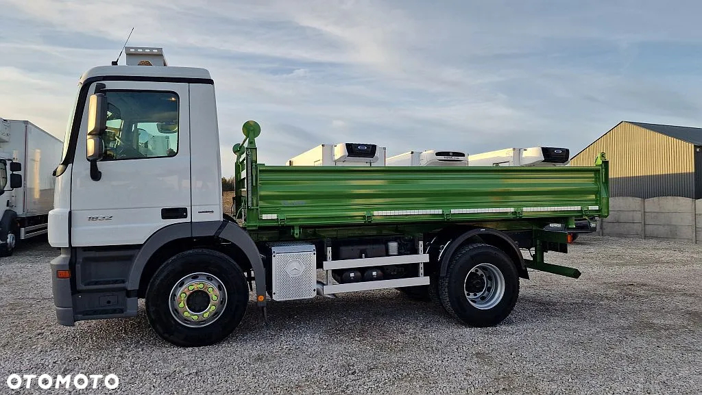 Mercedes-Benz Actros 1832 v6 Kiper wywrotka 4x2 Klima zaczep blokada - 7