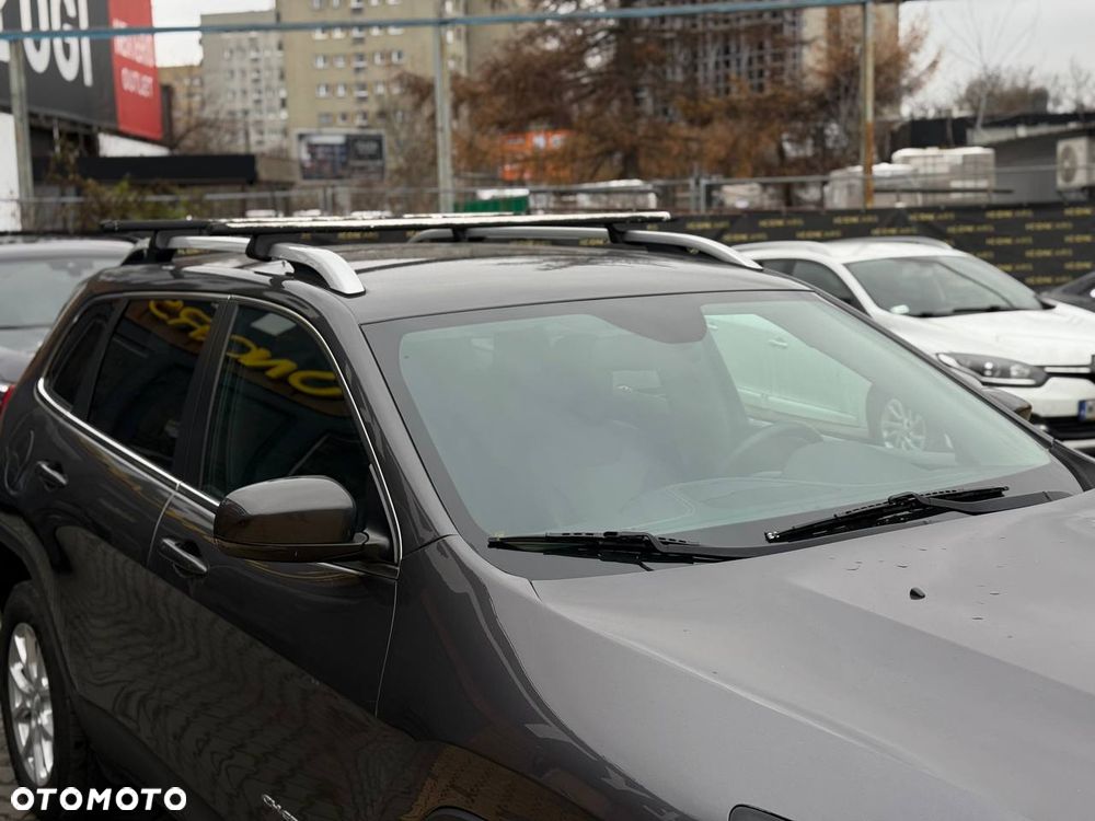 Jeep Cherokee - 6