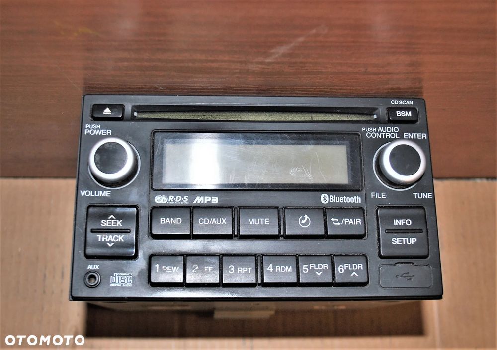 Radio Hyundai Tucson I - 2