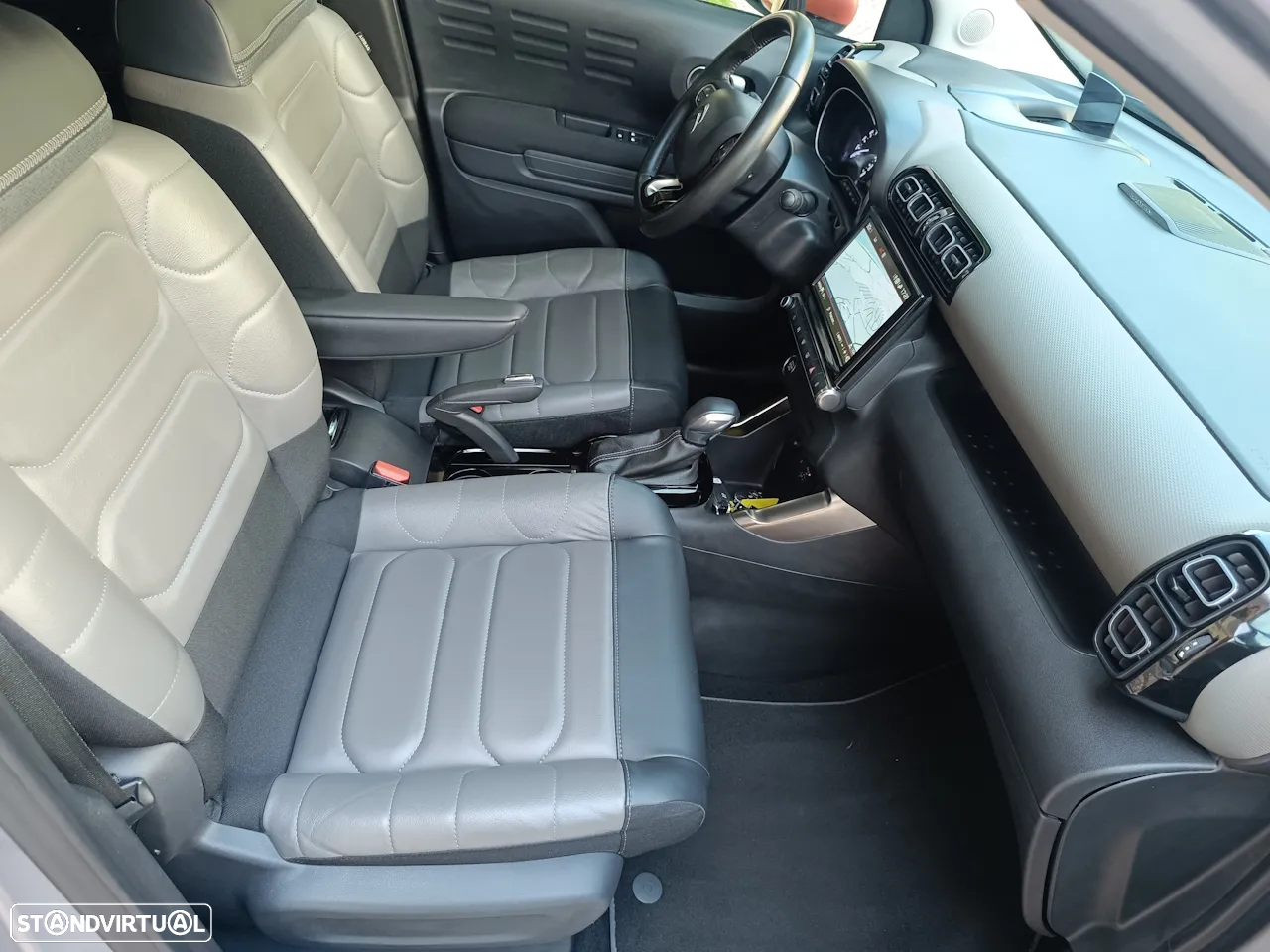 Citroën C3 Aircross 1.2 PureTech Shine EAT6 - 23