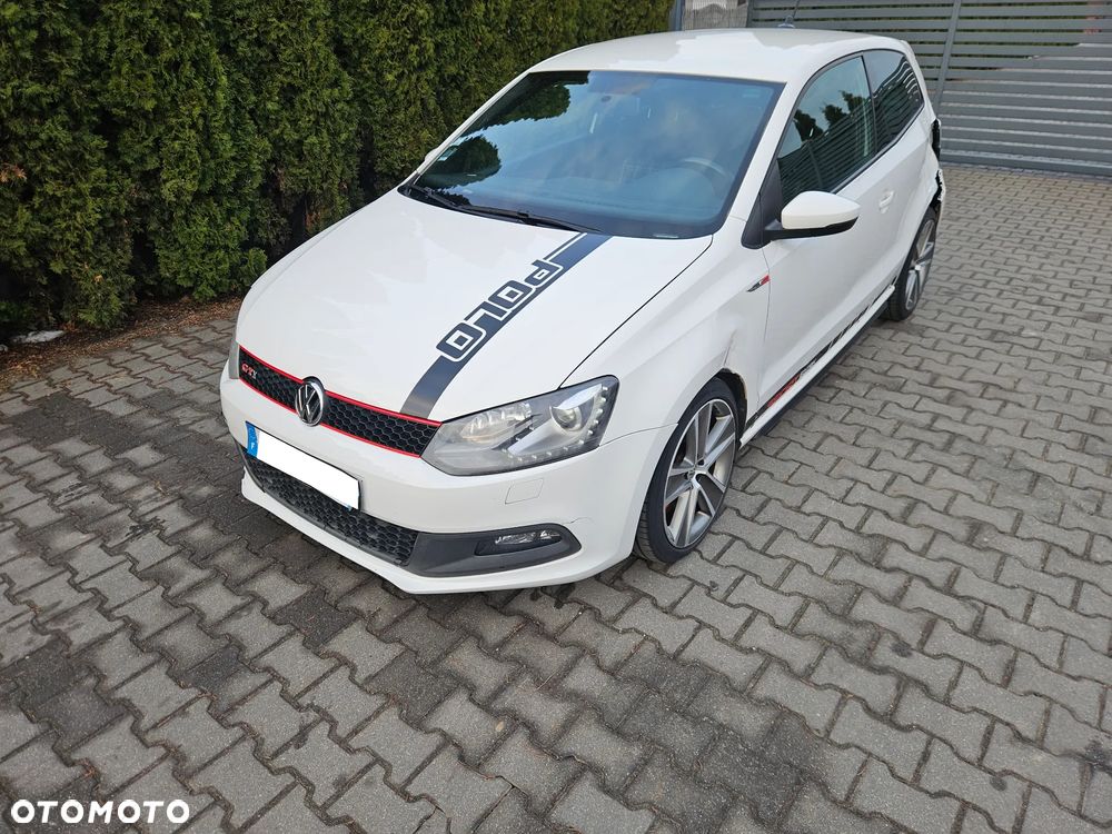Volkswagen Polo 1.4 DSG GTI - 2