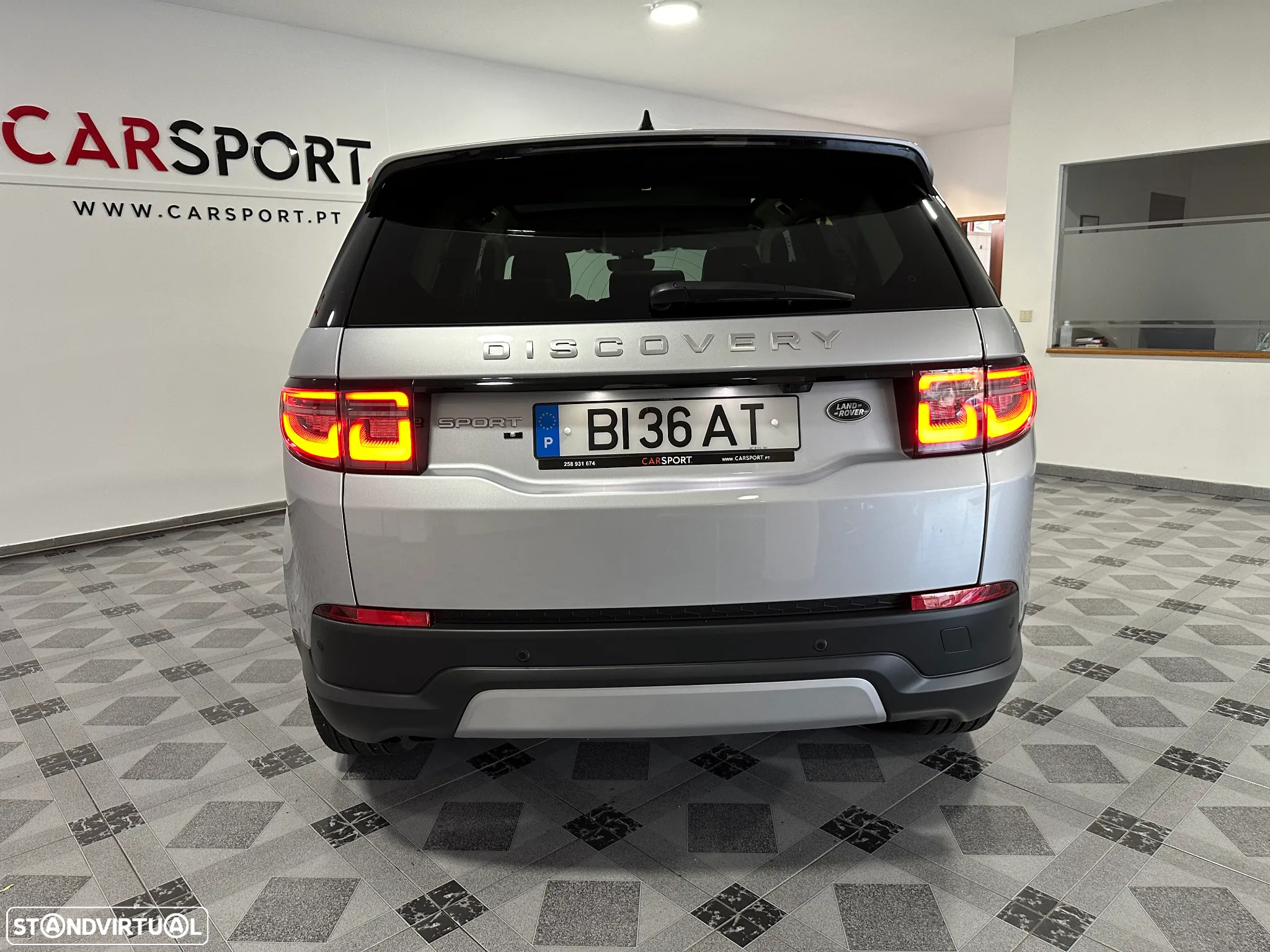 Land Rover Discovery Sport 2.0 D AWD S - 6