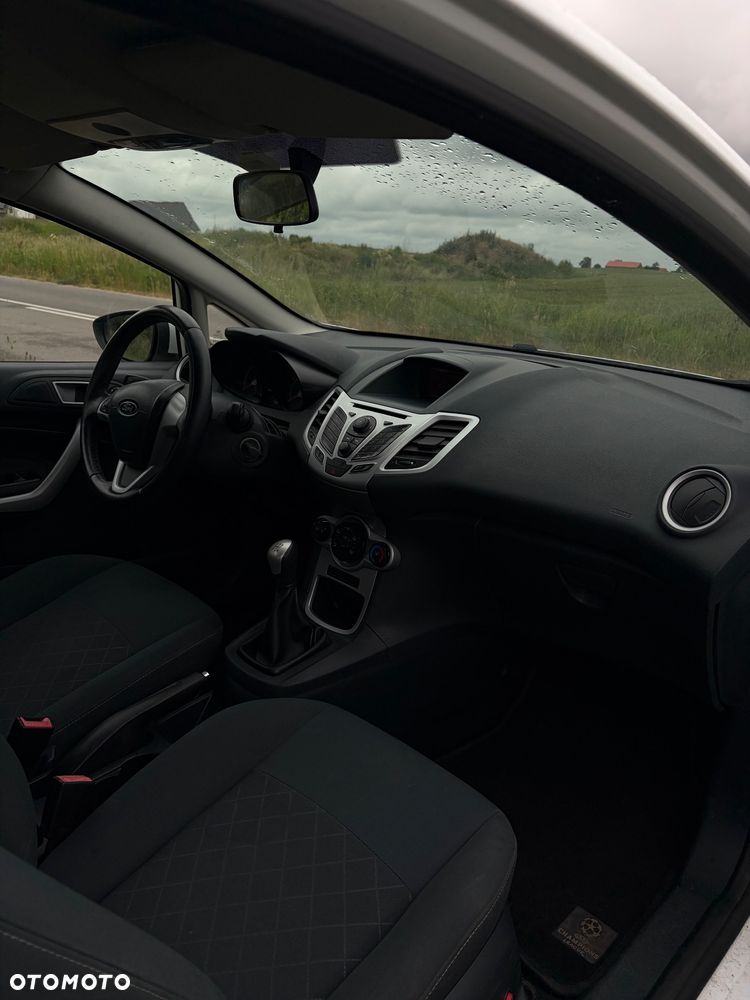 Ford Fiesta - 14