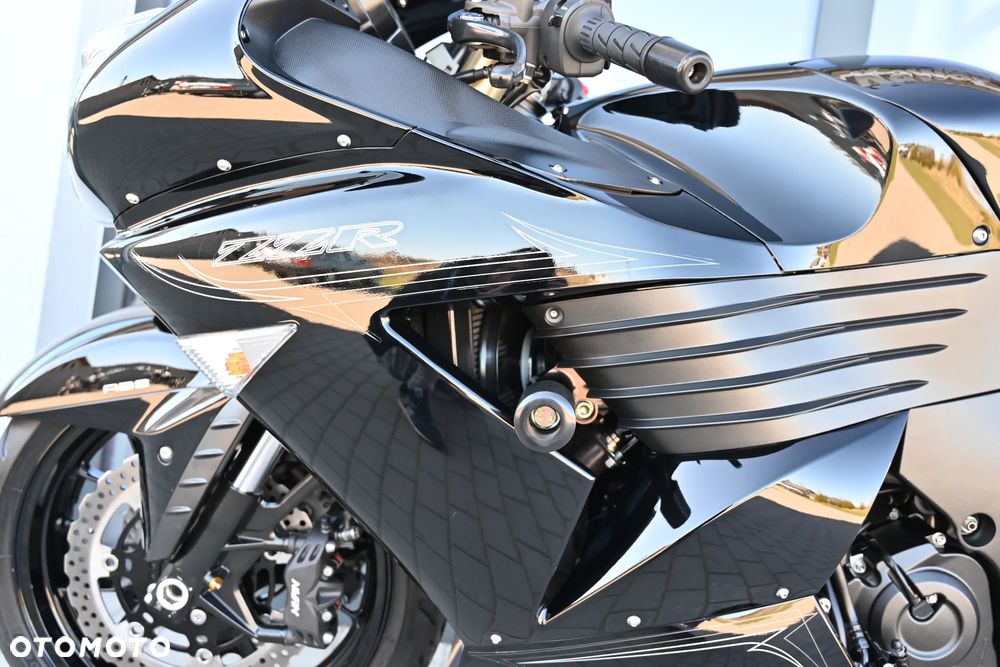 Kawasaki ZZR - 12