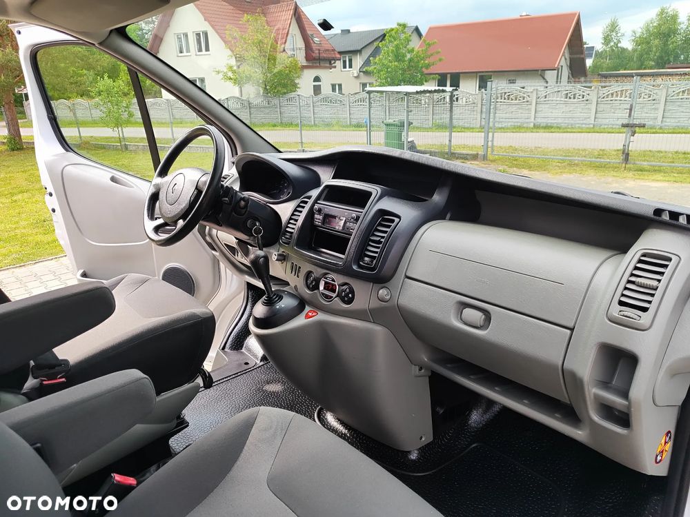 Renault Trafic - 19