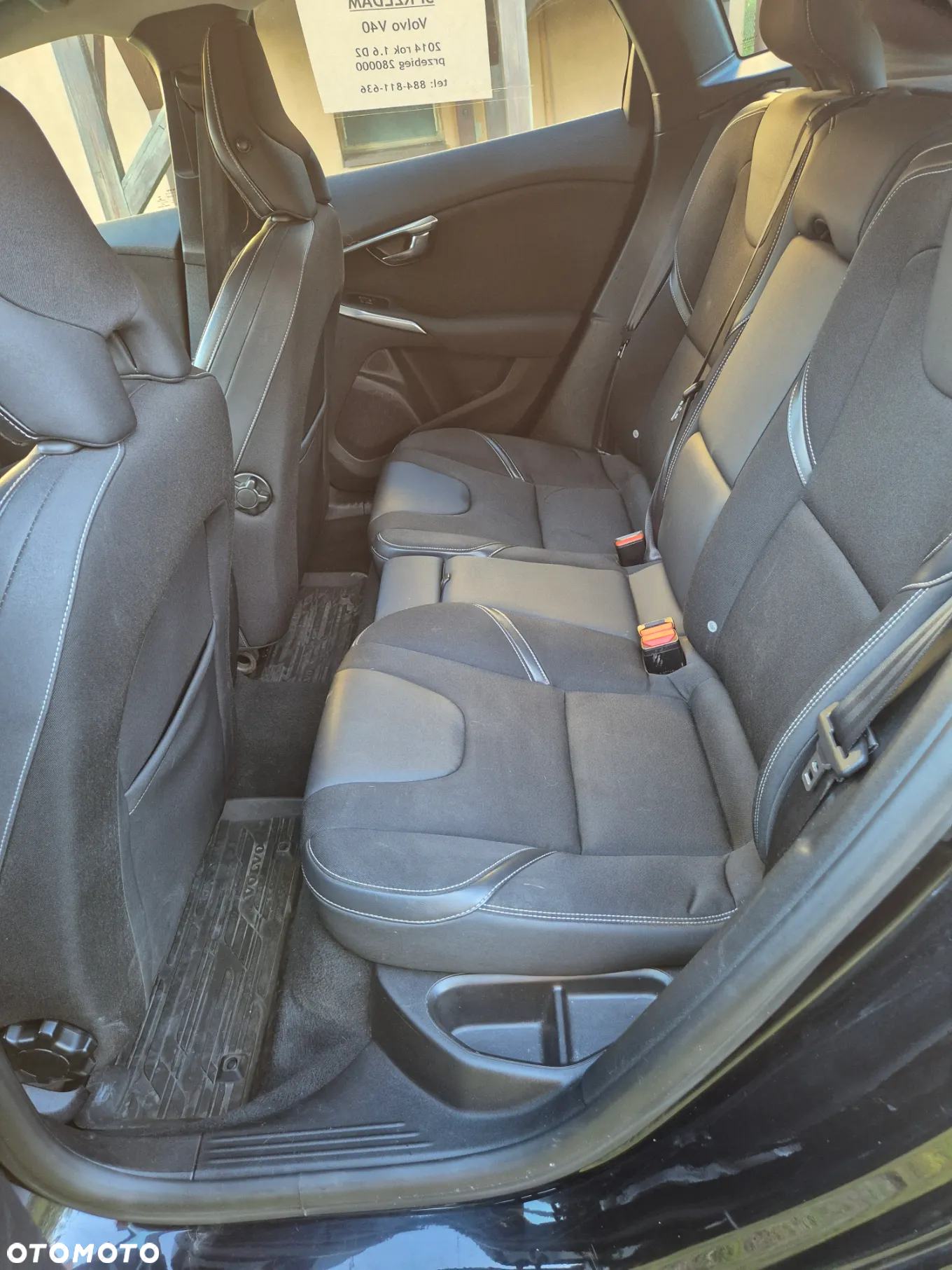 Volvo V40 D2 Momentum - 24