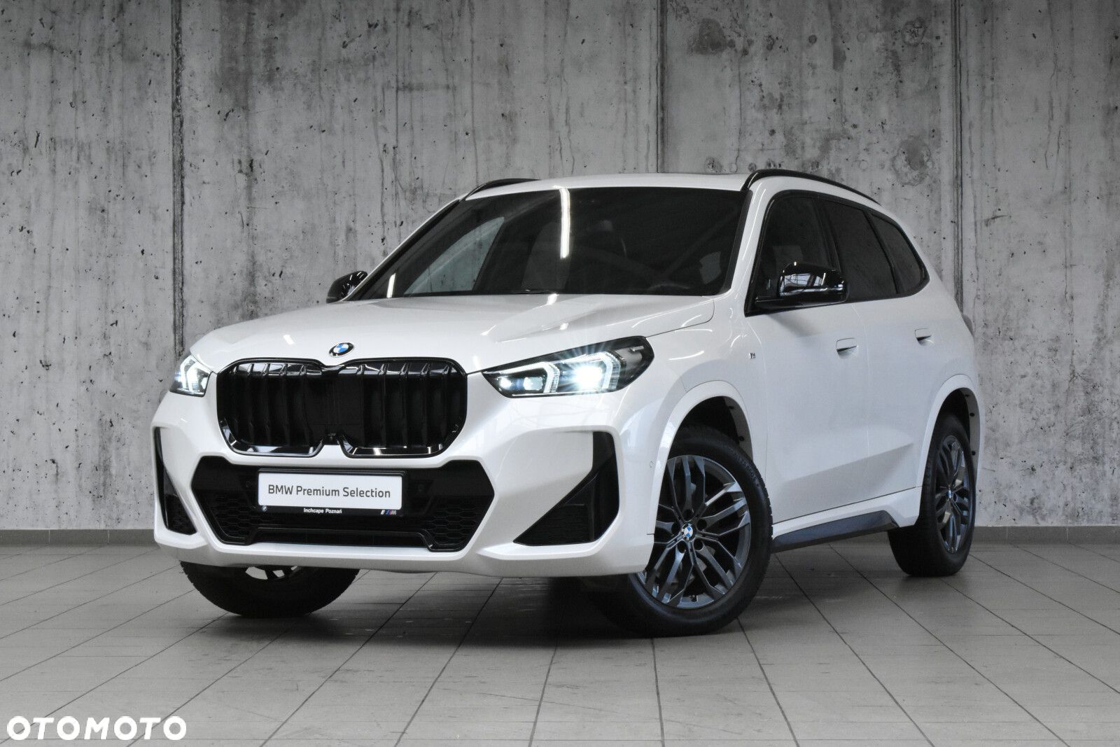 BMW X1 - 1